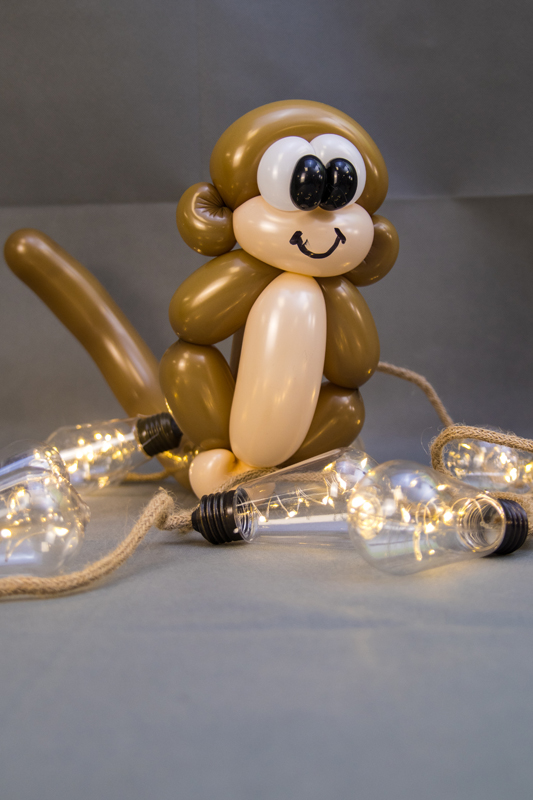 animation sculpture de ballon singe