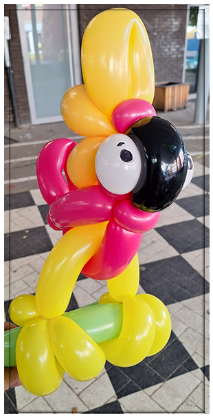 Sculpteur de ballon en Belgique - Modèle perroquet